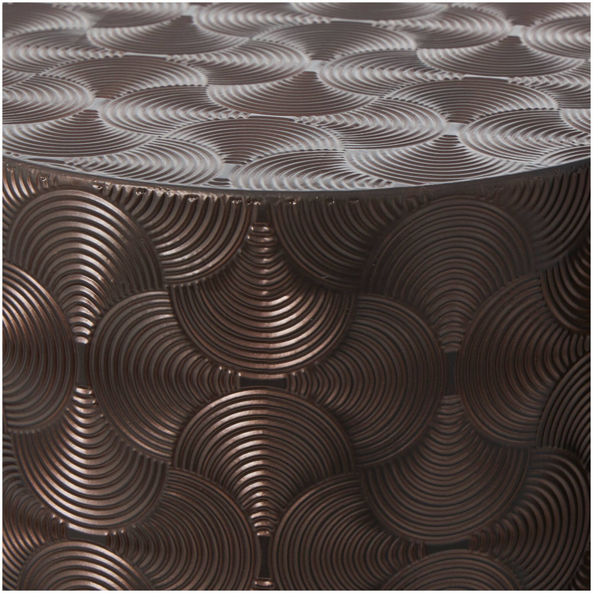 Brown Metal Tall Slim Abstract Pedestal Table with Grooved Shell Design Set